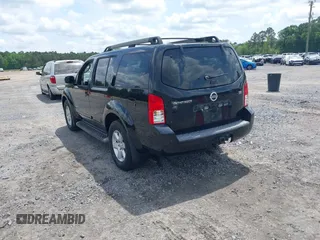 2008 Nissan Pathfinder S with VIN 5N1AR18U98C640561, listed as a IAAI auction lot 42126104 with 233,243 mi miles. Bid and sale history available at carsss.com. Image 3.