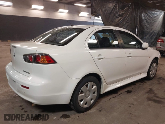 2011 Mitsubishi Lancer ES z VIN JA32U2FU5BU001075, wystawiony jako IAAI lot #41458074 z przebiegiem 120 601 mil mil oraz . Historia ofert i sprzedaży dostępna na DreamBid. Obrazek 4.