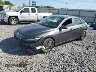 2024 Hyundai Elantra SEL z VIN KMHLM4DG4RU798939, wystawiony jako Copart lot #53087045 z przebiegiem 35 511 mil mil oraz Szkoda całkowita • Salvage title. Historia ofert i sprzedaży dostępna na DreamBid. Obrazek 1.