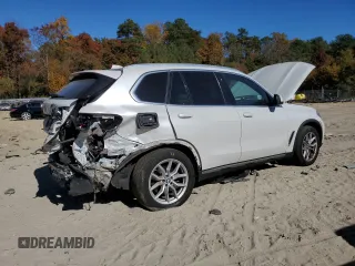 2019 BMW X5 xDrive40i with VIN 5UXCR6C55KLL37907, listed as a Copart auction lot 76977334 with 115,355 mi miles and Salvage Title. Bid and sale history available at carsss.com. Image 3.