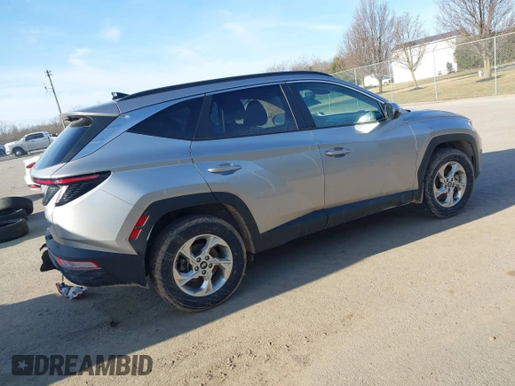 2023 Hyundai Tucson SEL z VIN KM8JBCAE2PU248128, wystawiony jako IAAI lot #41771316 z przebiegiem 52 224 mil mil oraz . Historia ofert i sprzedaży dostępna na DreamBid. Obrazek 4.
