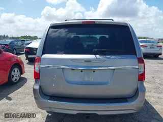 2014 Chrysler Town & Country Touring with VIN 2C4RC1BG6ER463885, listed as a IAAI auction lot 41943602 with 154,815 mi miles. Bid and sale history available at carsss.com. Image 16.