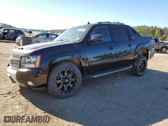 2013 Chevrolet Avalanche LT with VIN 3GNTKFE79DG184119, listed as a Copart auction lot 76673894 with 135,700 mi miles and Salvage Title. Bid and sale history available at DreamBid. Image 1.