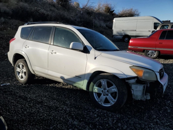 2006 Toyota RAV4 Sport with VIN JTMBK32V165001389, listed as a Copart auction lot 44011215 with 167,530 mi miles and Clean Title. Bid and sale history available at carsss.com. Image 4.