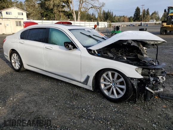2018 BMW 7 Series 740i with VIN WBA7E2C54JG742779, listed as a Copart auction lot 49012365 with 0 mi miles and Clean Title. Bid and sale history available at carsss.com. Image 4.