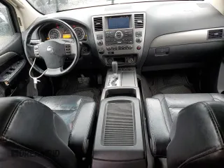 2008 Nissan Armada SE z VIN 5N1AA08C88N602607, wystawiony jako Copart lot #52255545 z przebiegiem 218 295 mil mil oraz Czysty tytuł • Clean title. Historia ofert i sprzedaży dostępna na DreamBid. Obrazek 8.