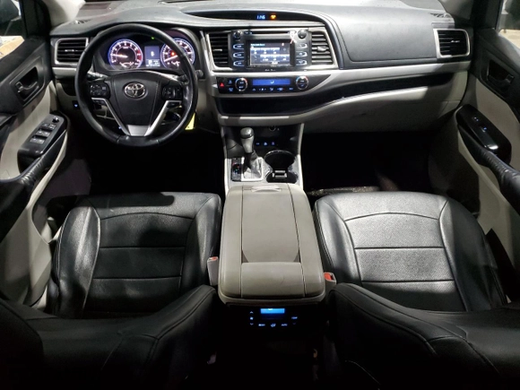 2015 Toyota Highlander LE with VIN 5TDBKRFH2FS085451, listed as a Copart auction lot 46867025 with 201,633 mi miles and Salvage Title. Bid and sale history available at carsss.com. Image 8.