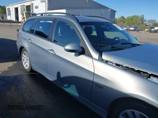 2007 BMW 3 Series 328i z VIN WBAVS135X7FX16115, wystawiony jako IAAI lot #41996754 z przebiegiem 113 749 mil mil oraz . Historia ofert i sprzedaży dostępna na DreamBid. Obrazek 13.