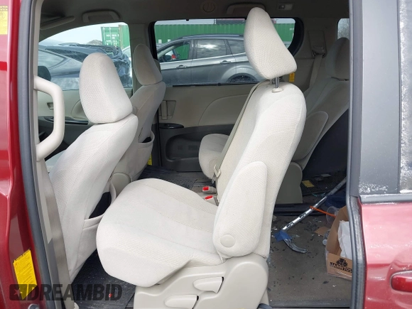 2014 Toyota Sienna LE AAS with VIN 5TDKK3DC3ES411177, listed as a IAAI auction lot 41650472 with 25,000 mi miles. Bid and sale history available at carsss.com. Image 8.