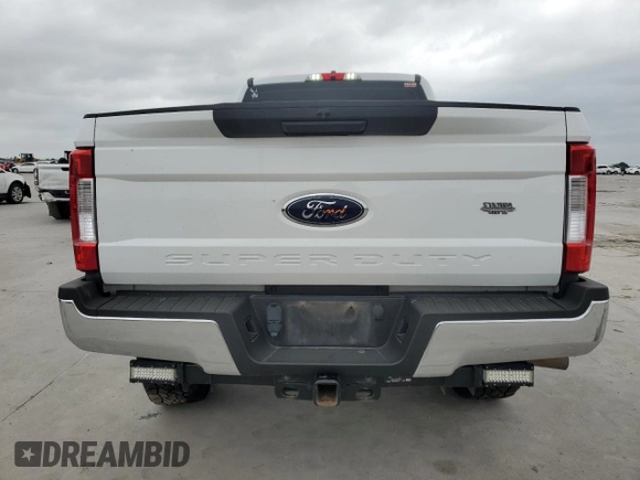 2019 Ford F-250 XL с VIN 1FT7W2BT6KED26424, выставлен на аукционе Copart как лот 53119905 с пробегом 107 288 миль миль и Списание • Salvage title. История ставок и продаж доступна на DreamBid. Изображение 6.