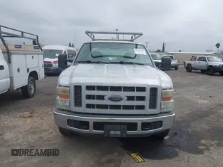 2008 Ford Super Duty F-250 SRW XL with VIN 1FTSX20Y48EC46974, listed as a IAAI auction lot 41637500 with 224,489 mi miles. Bid and sale history available at carsss.com. Image 12.