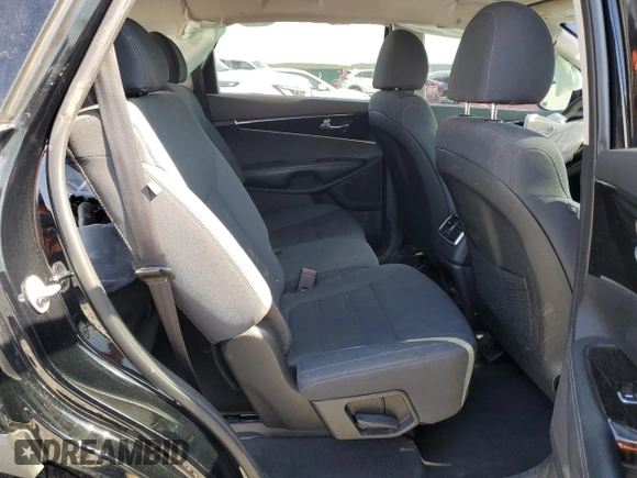 2019 Kia Sorento L with VIN 5XYPG4A36KG509811, listed as a Copart auction lot 49211895 with 133,388 mi miles and Salvage Title. Bid and sale history available at carsss.com. Image 11.