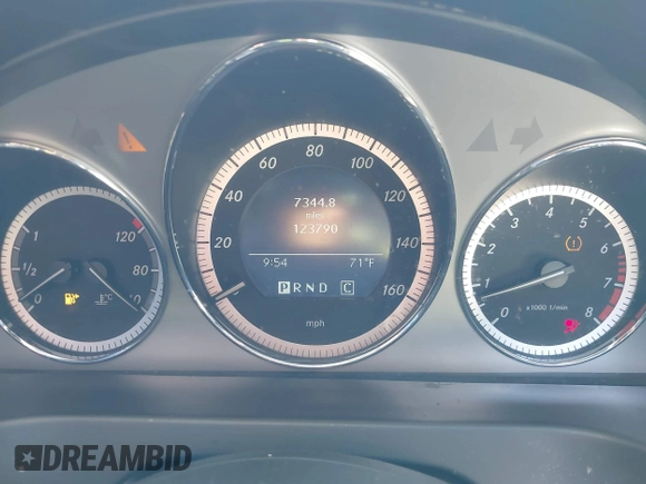 2009 Mercedes-Benz C-Class 3.5L Sport with VIN WDDGF56X39R068497, listed as a IAAI auction lot 41777330 with 123,790 mi miles. Bid and sale history available at carsss.com. Image 7.