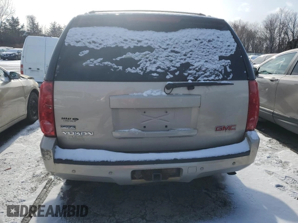 2008 GMC Yukon SLE w/3SB with VIN 1GKFK13088J152981, listed as a Copart auction lot 85418684 with 151,122 mi miles and Salvage Title. Bid and sale history available at carsss.com. Image 6.