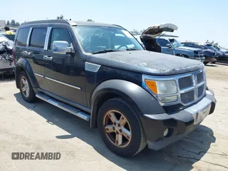 2007 Dodge Nitro SLT z VIN 1D8GT58K27W578490, wystawiony jako IAAI lot #42335125 z przebiegiem 125 826 mil mil oraz . Historia ofert i sprzedaży dostępna na DreamBid. Obrazek 1.