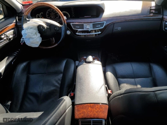 2009 Mercedes-Benz S-Class 5.5L V8 with VIN WDDNG86X69A271016, listed as a Copart auction lot 47071565 with 117,267 mi miles and Clean Title. Bid and sale history available at carsss.com. Image 8.