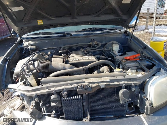 2006 Toyota Tundra SR5 with VIN 5TBBT44196S487353, listed as a IAAI auction lot 41428588 with 237,915 mi miles. Bid and sale history available at carsss.com. Image 10.
