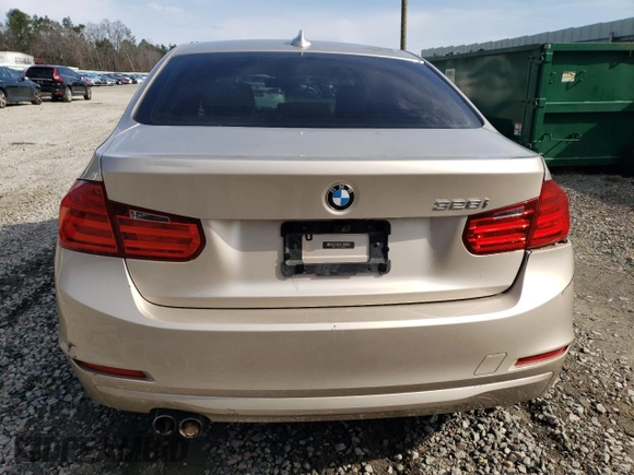 2013 BMW 3 Series 328i z VIN WBA3C1C55DF444427, wystawiony jako Copart lot #43200905 z przebiegiem 188 742 mil mil oraz Szkoda całkowita • Salvage title. Historia ofert i sprzedaży dostępna na DreamBid. Obrazek 6.