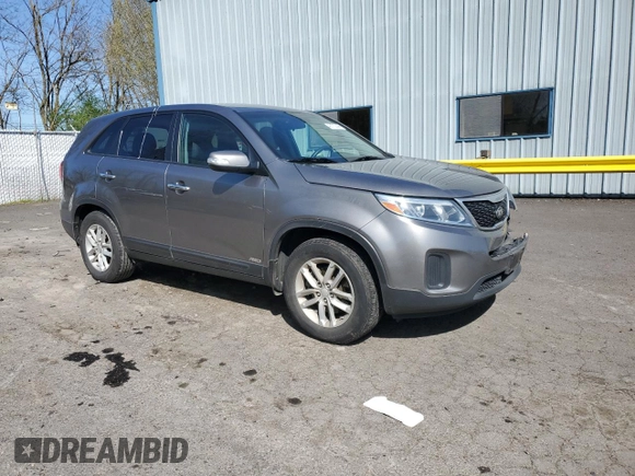 2014 Kia Sorento LX with VIN 5XYKTCA63EG545972, listed as a Copart auction lot 49172944 with 97,456 mi miles and Salvage Title. Bid and sale history available at carsss.com. Image 4.