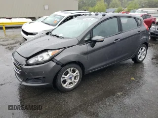2015 Ford Fiesta SE z VIN 3FADP4EJ6FM195359, wystawiony jako Copart lot #55466735 z przebiegiem 118 644 mil mil oraz Szkoda całkowita • Salvage title. Historia ofert i sprzedaży dostępna na DreamBid. Obrazek 1.