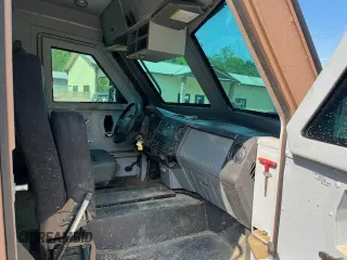 2014 Ford F-550 XL with VIN 1FDUF5HT7EEA61573, listed as a Copart auction lot 55421995 with Not Provided miles and Clean Title. Bid and sale history available at carsss.com. Image 5.