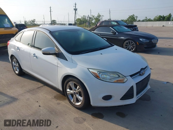 2014 Ford Focus SE with VIN 1FADP3F26EL163285, listed as a IAAI auction lot 42174124 with 172,016 mi miles and . Bid and sale history available at carsss.com. Image 1.