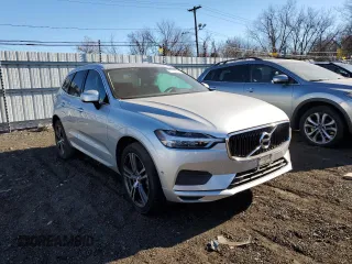 2018 Volvo XC60 Momentum with VIN LYV102RK3JB097333, listed as a Copart auction lot 81130574 with 76,499 mi miles and Salvage Title. Bid and sale history available at carsss.com. Image 4.