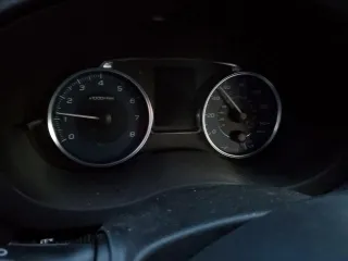 2016 Subaru Crosstrek Limited z VIN JF2GPAKC3G8237621, wystawiony jako Copart lot #82196254 z przebiegiem Nie podano mil oraz Szkoda całkowita • Salvage title. Historia ofert i sprzedaży dostępna na DreamBid. Obrazek 9.