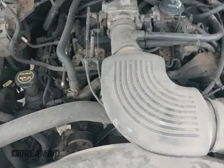 2001 Ford F-150 XL с VIN 1FTRX17L91NB82875, выставлен на аукционе IAAI как лот 42992422 с пробегом Не указан миль и . История ставок и продаж доступна на DreamBid. Изображение 12.