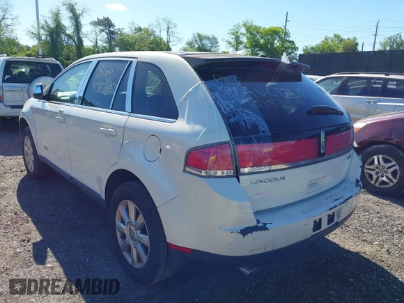 2007 Lincoln MKX with VIN 2LMDU68C37BJ02232, listed as a IAAI auction lot 42305055 with Not provided miles and . Bid and sale history available at DreamBid. Image 3.