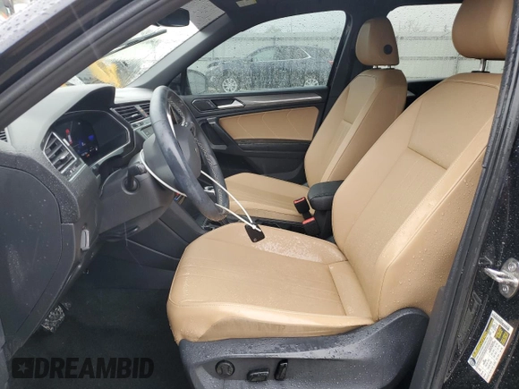 2023 Volkswagen Tiguan SE z VIN 3VVNB7AX0PM100371, wystawiony jako Copart lot #51858375 z przebiegiem 46 940 mil mil oraz Szkoda całkowita • Salvage title. Historia ofert i sprzedaży dostępna na DreamBid. Obrazek 7.