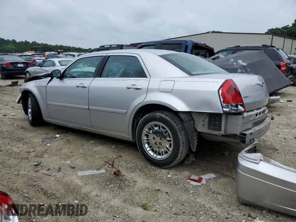 2006 Chrysler 300 with VIN 2C3KA43RX6H223758, listed as a Copart auction lot 64400524 with 0 mi miles and Salvage Title. Bid and sale history available at carsss.com. Image 2.
