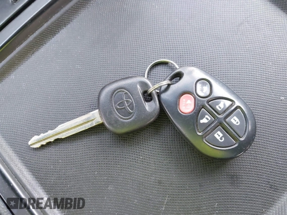 2015 Toyota Sienna SE с VIN 5TDXK3DC5FS640306, выставлен на аукционе IAAI как лот 42109088 с пробегом 162 383 миль миль и . История ставок и продаж доступна на DreamBid. Изображение 11.