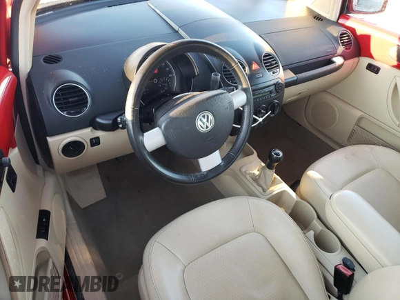 2009 Volkswagen New Beetle Coupe S with VIN 3VWPW31C19M504894, listed as a Copart auction lot 88869905 with 127,461 mi miles and Salvage Title. Bid and sale history available at carsss.com. Image 8.