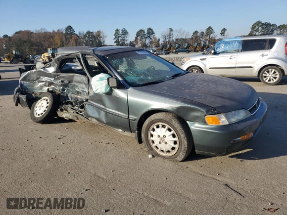 1997 Honda Accord EX with VIN 1HGCD5652VA013630, listed as a Copart auction lot 83736584 with 354,897 mi miles and Salvage Title. Bid and sale history available at DreamBid. Image 4.