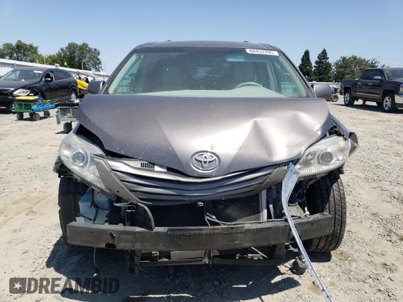 2012 Toyota Sienna XLE AAS z VIN 5TDYK3DC5CS209528, wystawiony jako Copart lot #60453395 z przebiegiem 166 320 mil mil oraz Szkoda całkowita • Salvage title. Historia ofert i sprzedaży dostępna na DreamBid. Obrazek 5.