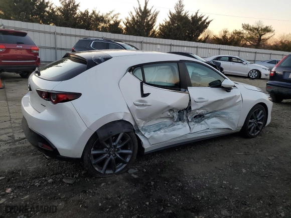 2022 Mazda Mazda3 Hatchback Select with VIN JM1BPAKL4N1520866, listed as a Copart auction lot 82758044 with 30,366 mi miles and Salvage Title. Bid and sale history available at carsss.com. Image 3.