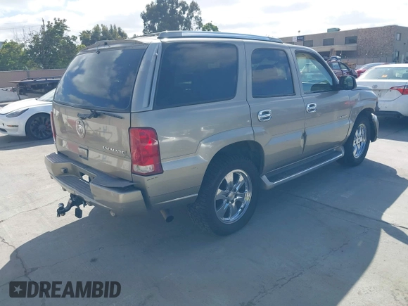 2003 Cadillac Escalade z VIN 1GYEK63N03R155894, wystawiony jako IAAI lot #42336523 z przebiegiem 188 332 mil mil oraz . Historia ofert i sprzedaży dostępna na DreamBid. Obrazek 4.