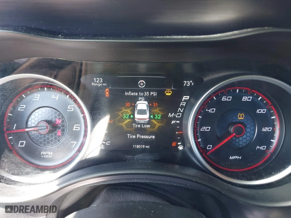 2017 Dodge Charger SE with VIN 2C3CDXBG6HH503726, listed as a IAAI auction lot 41663604 with 118,019 mi miles. Bid and sale history available at carsss.com. Image 7.