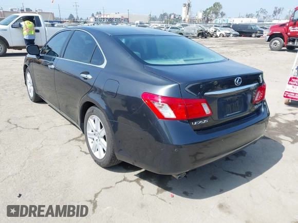 2007 Lexus ES 330 z VIN JTHBJ46G472085911, wystawiony jako IAAI lot #42486802 z przebiegiem 124 871 mil mil oraz . Historia ofert i sprzedaży dostępna na DreamBid. Obrazek 3.