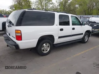 2001 Chevrolet Suburban LT with VIN 3GNFK16T81G249940, listed as a IAAI auction lot 42088491 with 175,251 mi miles. Bid and sale history available at carsss.com. Image 4.