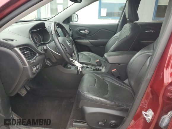 2019 Jeep Cherokee Overland с VIN 1C4PJMJN6KD174101, выставлен на аукционе Copart как лот 63122515 с пробегом 60 405 миль миль и Списание • Salvage title. История ставок и продаж доступна на DreamBid. Изображение 7.