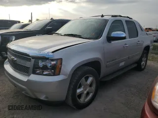 2011 Chevrolet Avalanche LT with VIN 3GNTKFE39BG212639, listed as a Copart auction lot 76450714 with 0 mi miles and Salvage Title. Bid and sale history available at carsss.com. Image 1.