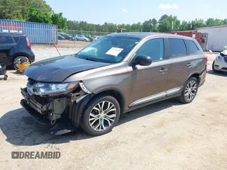 2018 Mitsubishi Outlander ES z VIN JA4AD2A39JZ071007, wystawiony jako IAAI lot #42114991 z przebiegiem 84 422 mil mil oraz . Historia ofert i sprzedaży dostępna na DreamBid. Obrazek 18.