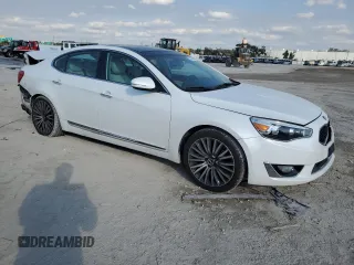 2014 Kia Cadenza Premium with VIN KNALN4D79E5132386, listed as a Copart auction lot 44156545 with 60,780 mi miles and Salvage Title. Bid and sale history available at carsss.com. Image 4.