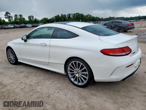 2018 Mercedes-Benz C 300 z VIN WDDWJ4JB8JF680569, wystawiony jako Copart lot #61075975 z przebiegiem 131 578 mil mil oraz Czysty tytuł • Clean title. Historia ofert i sprzedaży dostępna na DreamBid. Obrazek 2.
