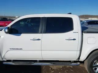 2016 Toyota Tacoma Limited with VIN 5TFEZ5CN4GX009513, listed as a IAAI auction lot 41363058 with 108,382 mi miles and . Bid and sale history available at DreamBid. Image 14.
