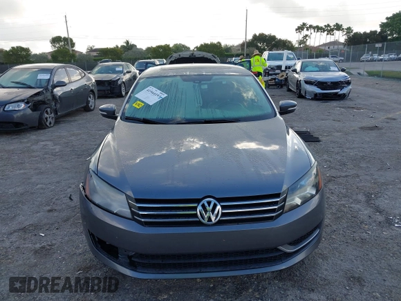 2013 Volkswagen Passat SE w/Sunroof & Nav with VIN 1VWBP7A35DC038217, listed as a IAAI auction lot 41944193 with 102,767 mi miles. Bid and sale history available at carsss.com. Image 12.