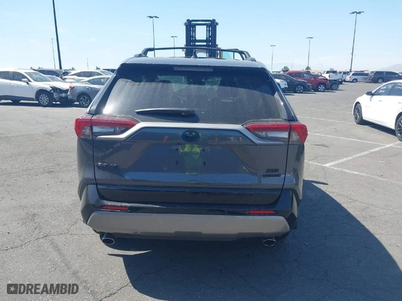 2024 Toyota RAV4 Hybrid XSE with VIN 4T3E6RFV8RU166447, listed as a IAAI auction lot 41772469 with 17,015 mi miles. Bid and sale history available at carsss.com. Image 16.
