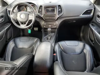 2019 Jeep Cherokee Latitude Plus z VIN 1C4PJLLB4KD324381, wystawiony jako Copart lot #44211445 z przebiegiem 111 684 mil mil oraz Nie do naprawy • Non repairable. Historia ofert i sprzedaży dostępna na DreamBid. Obrazek 8.